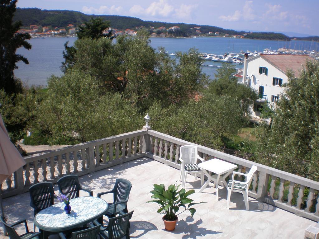 Apartment Zorka Supetarska Draga Exteriér fotografie